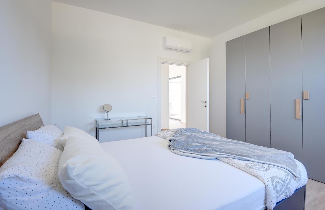 Vila Nauta - Luxury In Vintijan, Near Pula Екстер'єр фото