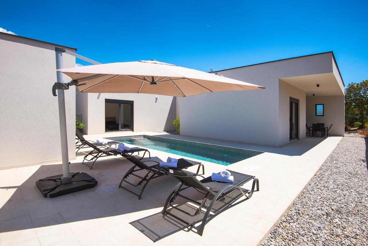 Vila Nauta - Luxury In Vintijan, Near Pula Екстер'єр фото
